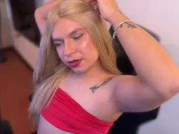 Chaturbate Live Sex Cam of vicky_hot_x