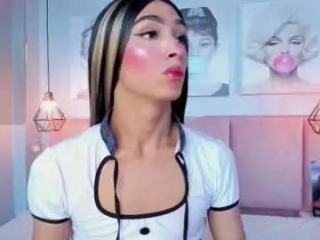 Chaturbate Nude Webcam of dara_petite_