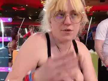 Chaturbate Nude Webcam of myrtlemystic