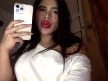 Chaturbate Watch Live Sex Cams of amira_papaya69