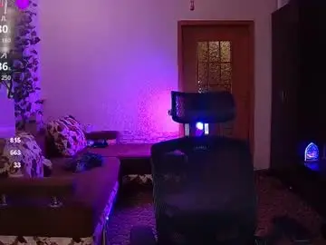 Chaturbate Live Sex Cam of little_witch_sofia