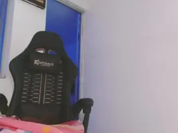 Chaturbate Live Sex of candy_giuliana21