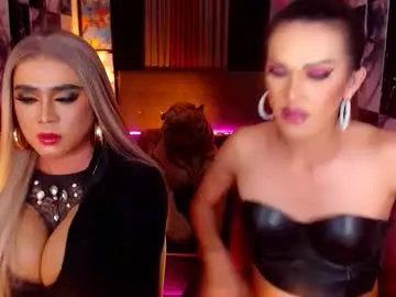 Chaturbate Live Sex Cam of queen_destroyerx