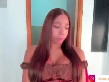 Chaturbate Live Sex Cam of nicoleparadise_