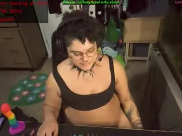 Chaturbate Live Sex Cam of missrubirebel