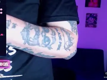 Chaturbate Live Sex Cam of prince_ftm1