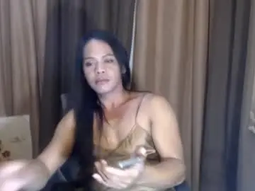 Chaturbate Live Sex Cam of reyna_33mhalia