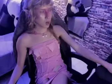 Chaturbate Watch Live Sex Cams of vivienne_hadid