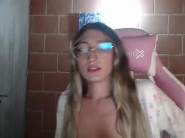 Chaturbate Live Porn of andrea_camila