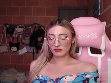 Chaturbate Nude Webcam of andrea_camila
