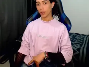 Chaturbate Best live sex cam show of pupi_wolf