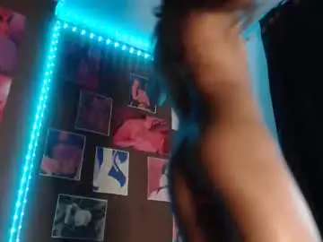 Chaturbate Adult Video Chat of doeschi_fox