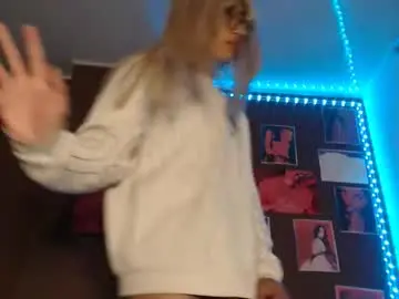 Chaturbate Free Porn Cam of doeschi_fox