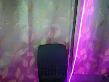 Chaturbate Live Sex Cam of enchantresstgirl