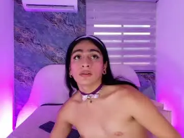 Chaturbate Live Sex Cam of malaia_thompson_