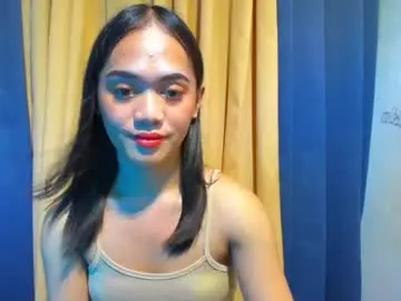 urslutty_mayie from chaturbate