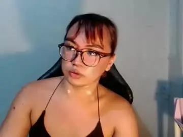 Chaturbate Live Sex Cam of tyla_23