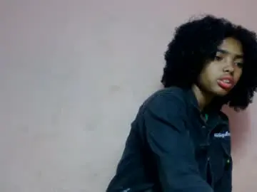 Chaturbate Live Porn of vilianahzzz