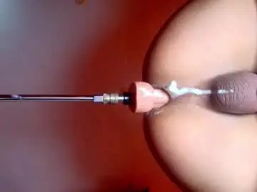 Chaturbate Free Porn Cam of azul_poppi