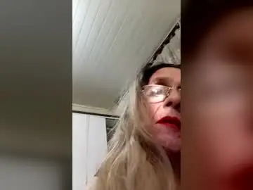 Chaturbate Live Sex Cam of cdzinhadeliciaativapassiva7