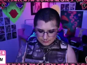 Chaturbate Watch Live Sex Cams of ftmbiggestclit