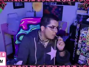 Chaturbate Nude Webcam of ftmbiggestclit