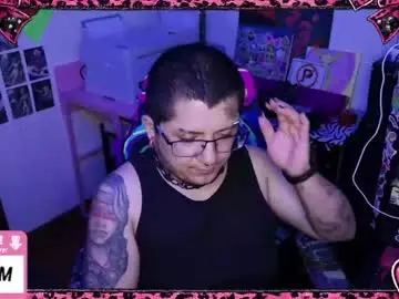 Chaturbate Adult Webcams of ftmbiggestclit