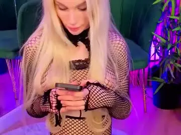 Chaturbate Best live sex cam show of barbiekara