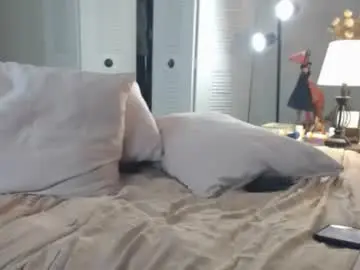 Chaturbate Live Sex Cam of chanelnoirts