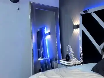 Chaturbate Live Sex of alidiaz__