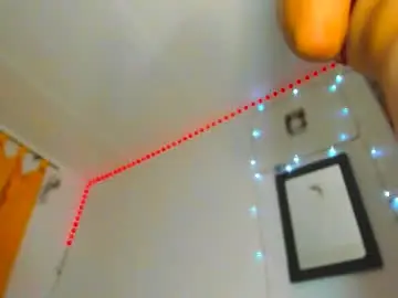 Chaturbate Live Sex of zoe_queen_30