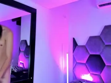 Chaturbate Live Sex Cam of cloy_areo