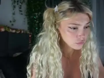 Chaturbate Best live sex cam show of touch_me_if_you_can