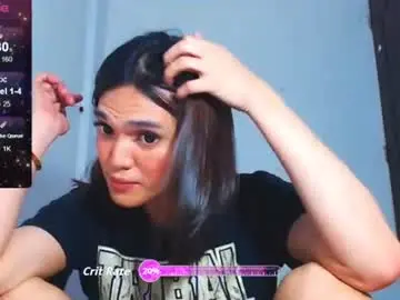 Chaturbate Live Sex Cam of hollywoodbitch