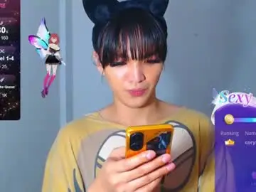 Chaturbate Watch Live Sex Cams of hollywoodbitch