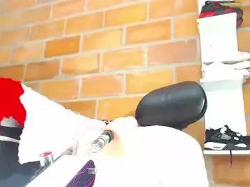 Chaturbate Watch Live Sex Cams of k_stormi_