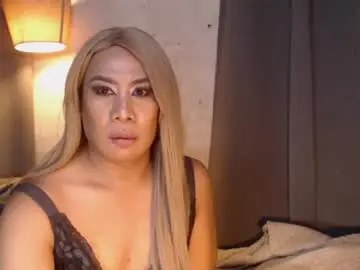 Chaturbate Live Sex Cam of misslove2cumxxx