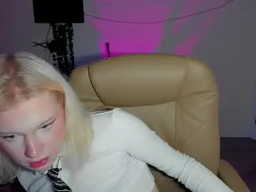 Chaturbate Live Porn of soska_albinosk
