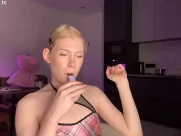 Chaturbate Watch Live Sex Cams of soska_albinosk