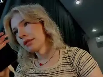 Chaturbate Free Porn Cam of soska_albinosk