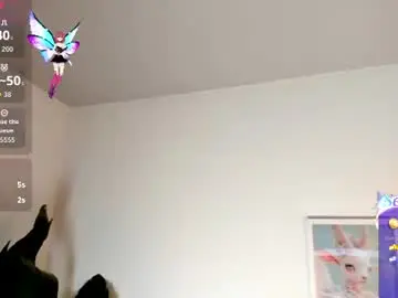 Chaturbate Live Sex Cam of gia_demiee