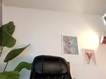 Chaturbate Sex Cam of gia_demiee