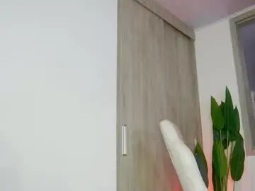 Chaturbate Adult Video Chat of vanessa_novvoa