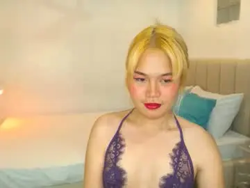 Chaturbate Live Sex Cam of yazmin_shines