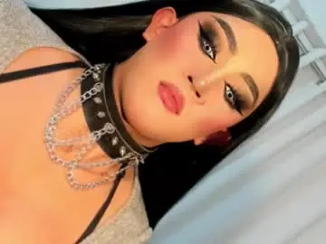 Chaturbate Live Sex Cam of allareillusionxxx