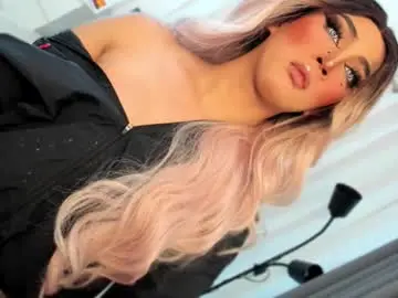 allareillusionxxx from chaturbate