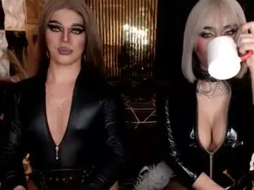 Chaturbate Live Sex of amazingtrans18