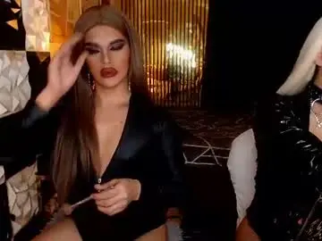 Chaturbate Nude Webcam of amazingtrans18