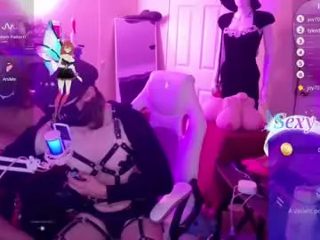 Chaturbate Free Porn Cam of happilygwen