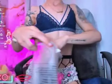 Chaturbate Live Sex Cam of gabbyhills_